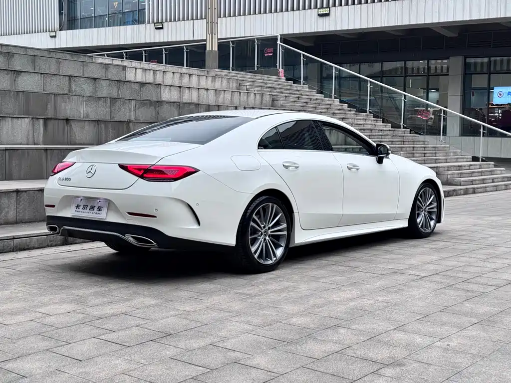 MERCEDES-BENZ CLS