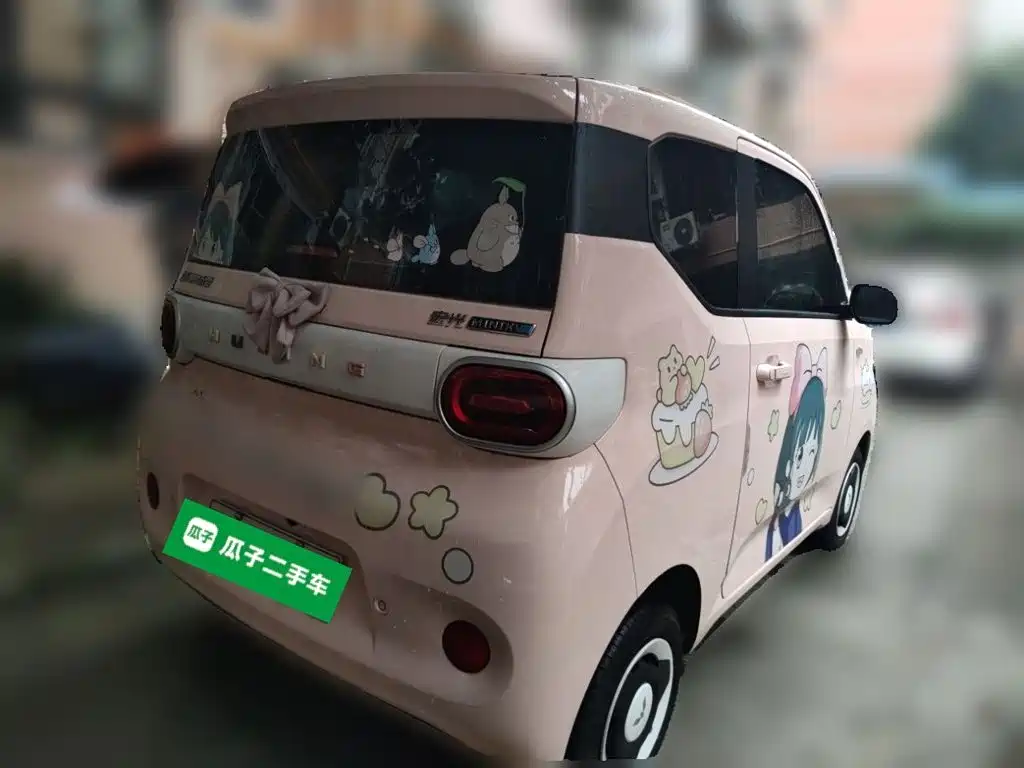 Wuling MINIEV — миниатюра 4