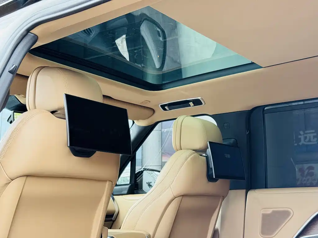 Land Rover Range Rover — миниатюра 11