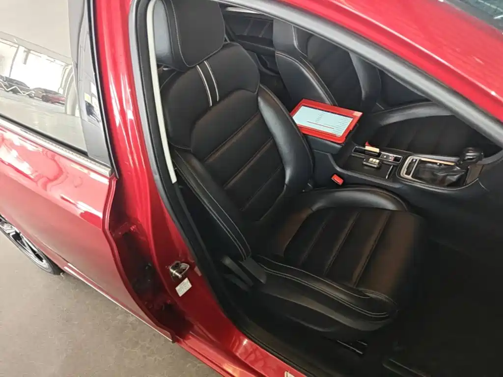 MG MG6 — миниатюра 25