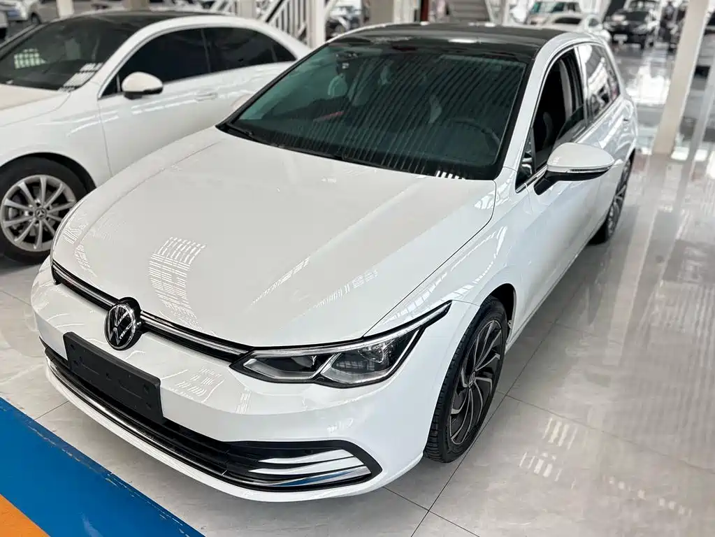 Volkswagen Golf 2021