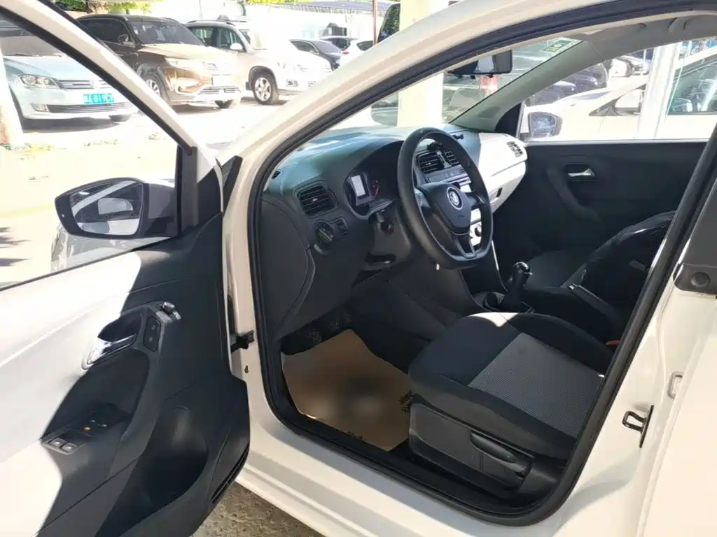 Volkswagen Polo — миниатюра 16