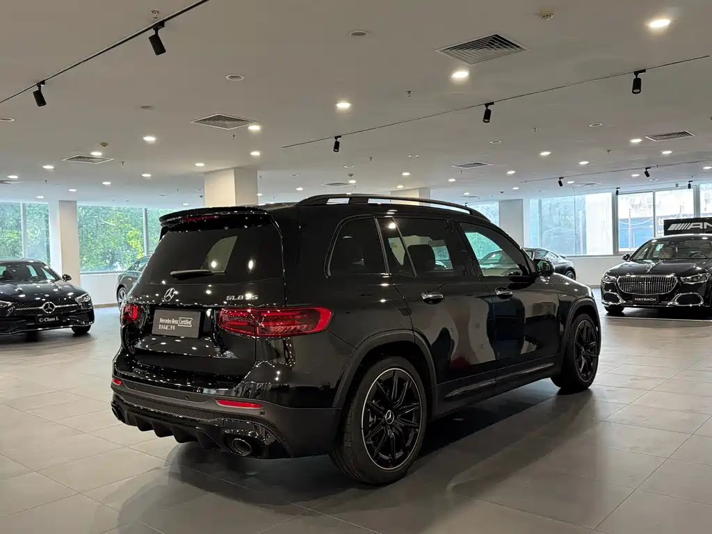 Mercedes-Benz GLB AMG — миниатюра 4