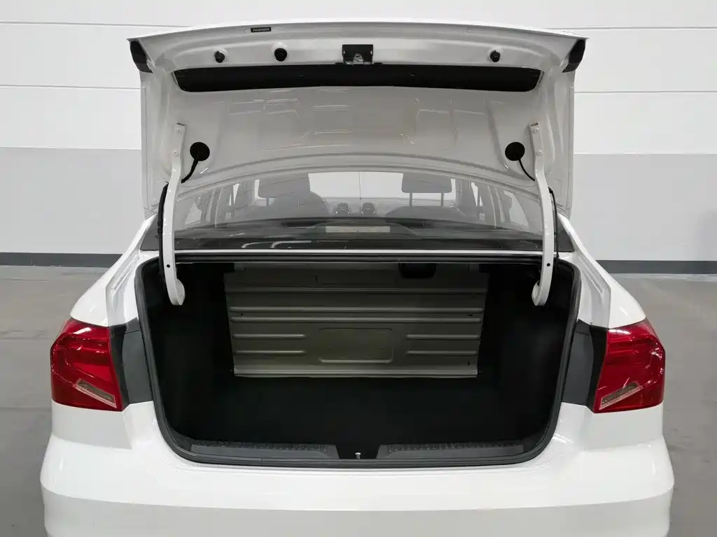 Volkswagen Jetta — миниатюра 16