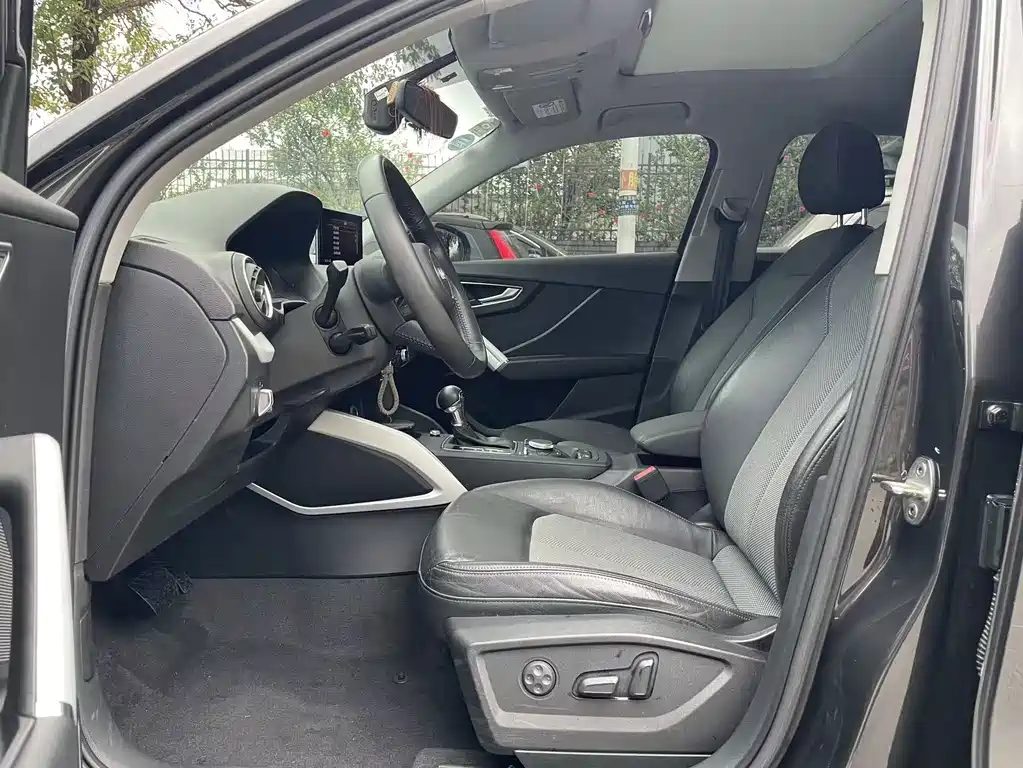 Audi Q2L — миниатюра 4