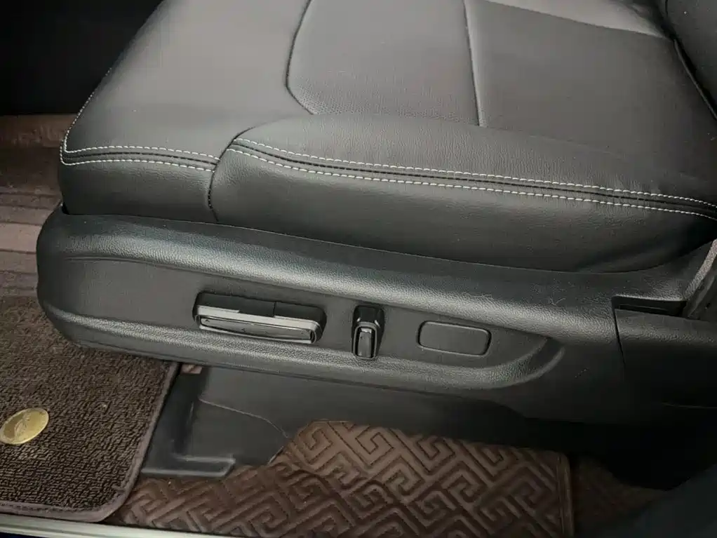 Honda Elysion — миниатюра 13