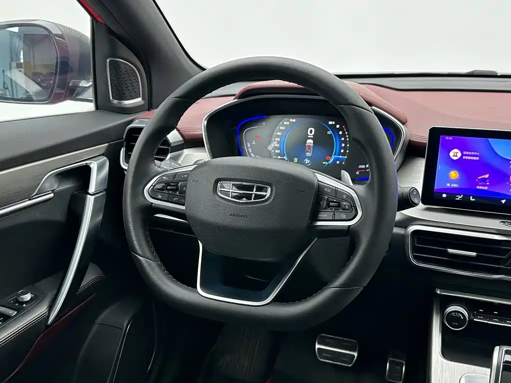 Geely Binyue — миниатюра 21