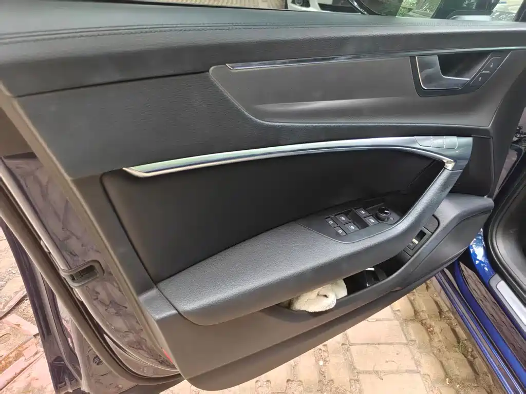 Audi A6 (Import) — миниатюра 5