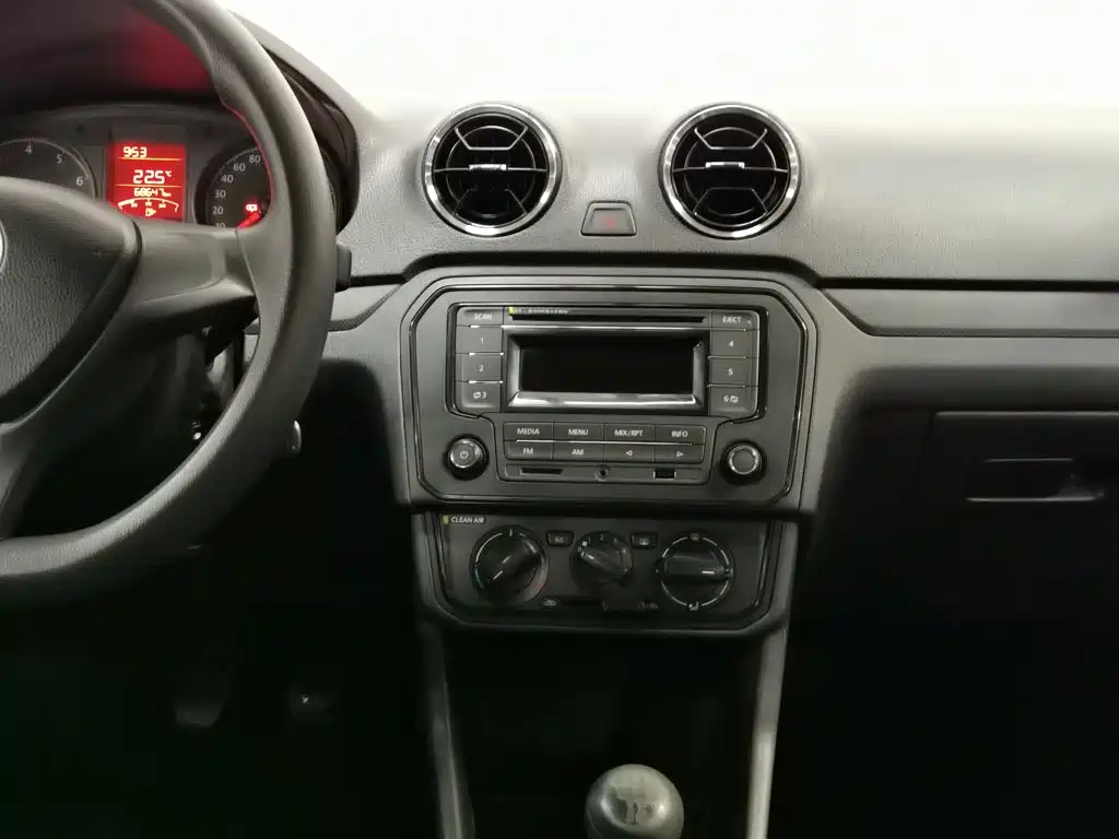 Volkswagen Jetta — миниатюра 12