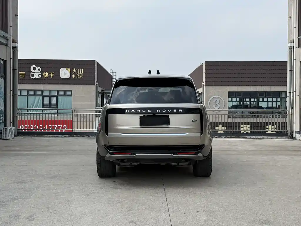 Land Rover Range Rover 2025 3.0 L6 400PS Long Wheelbase