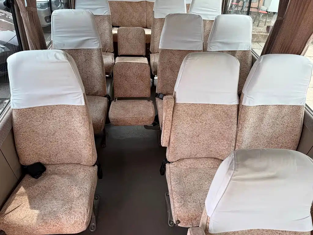 Toyota Coaster — миниатюра 22