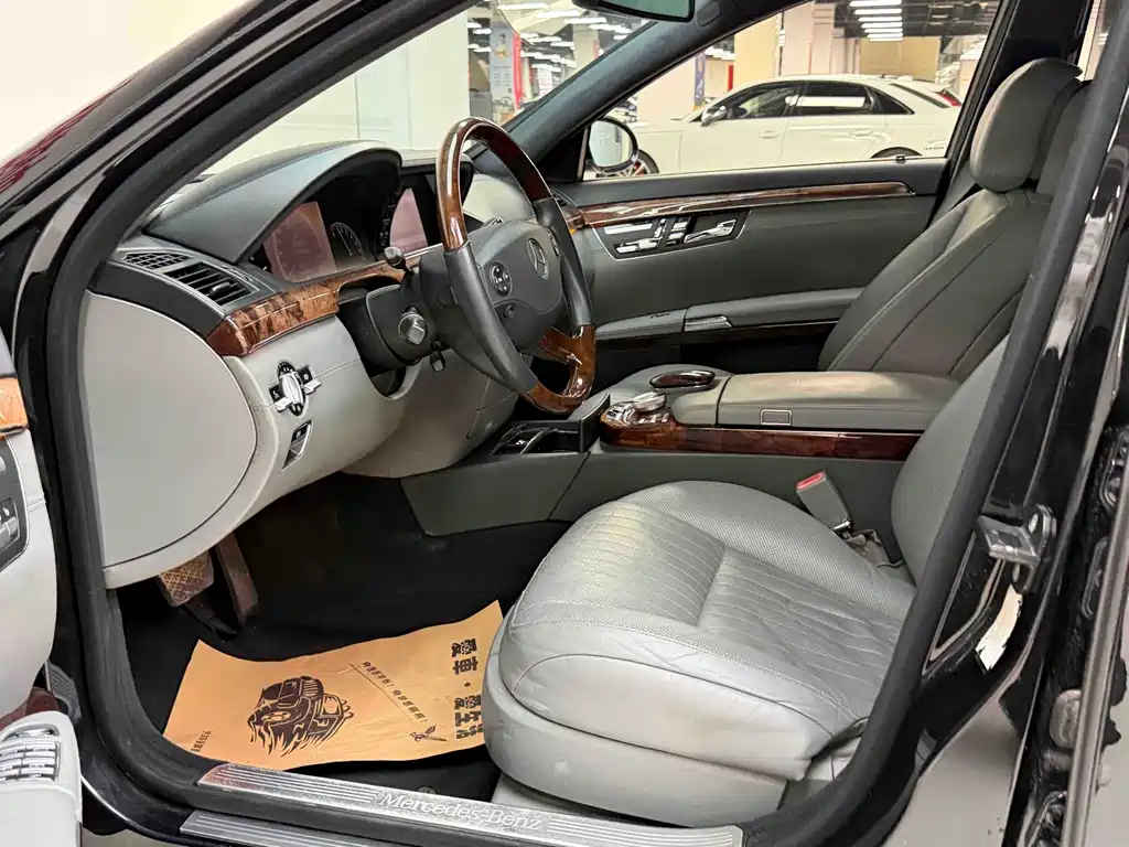 Mercedes-Benz S-Class — миниатюра 6