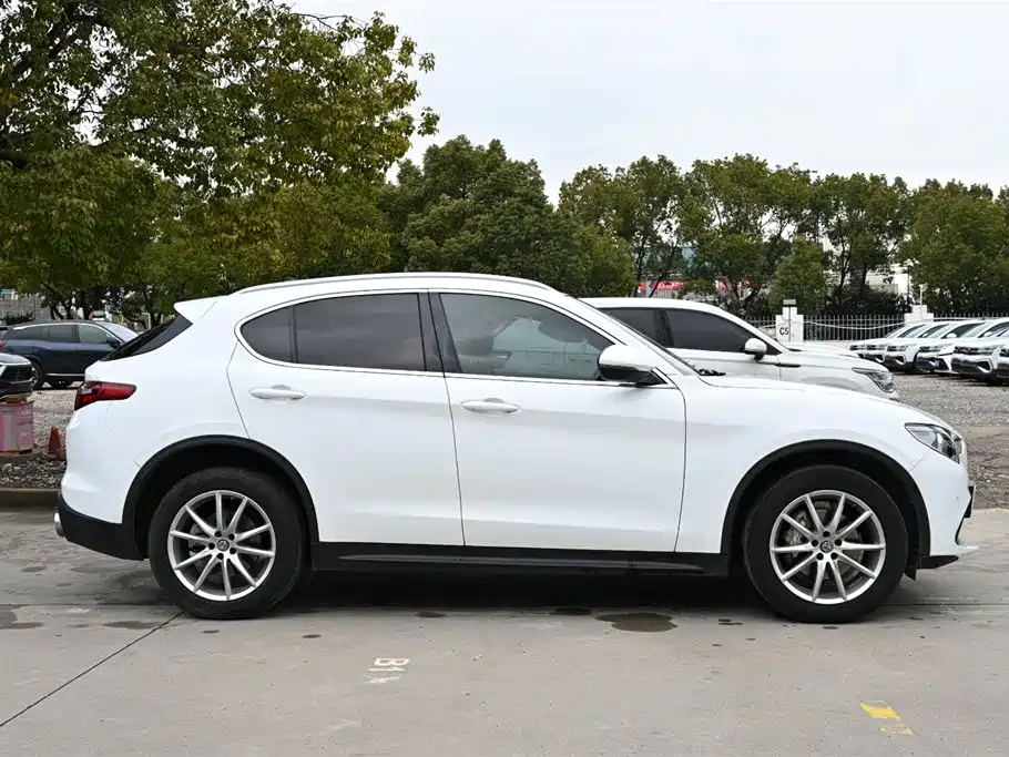 ALFA ROMEO STELVIO