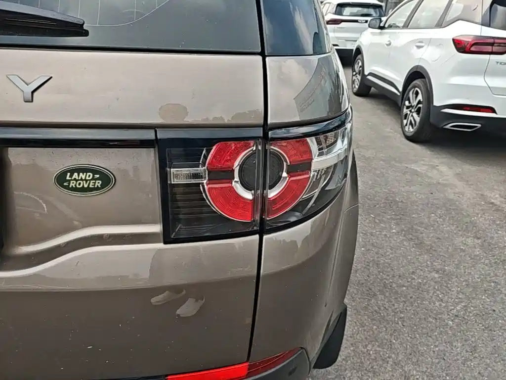 Land Rover Discovery Sport — миниатюра 8