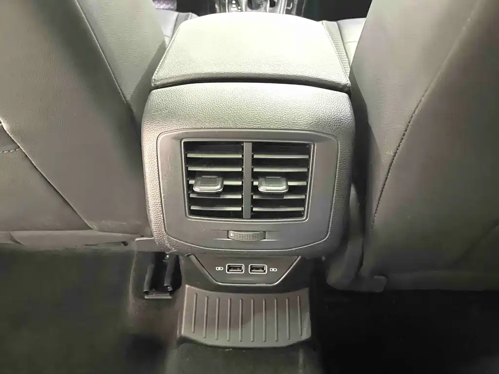 VOLKSWAGEN T ROC EXPLORING SONGS