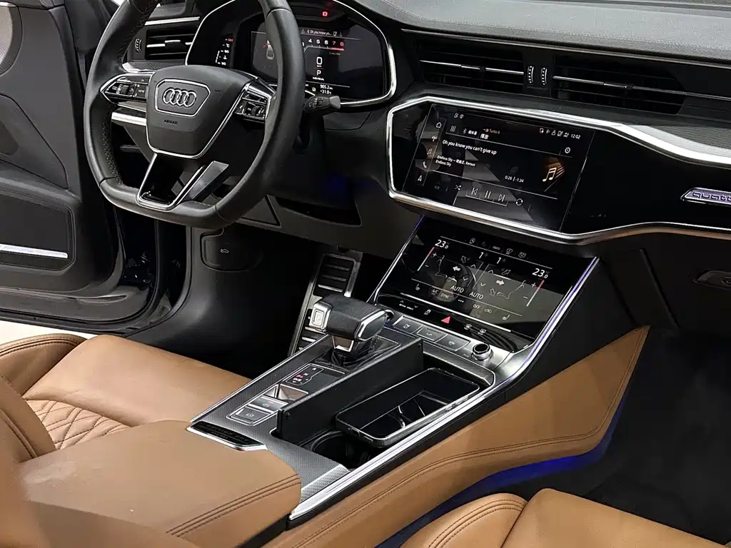 Audi A7L — миниатюра 10