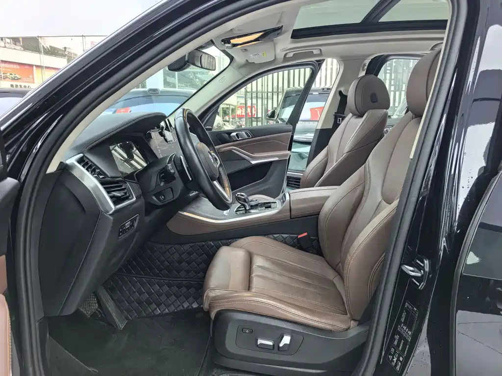 BMW X5 (Import) — миниатюра 6