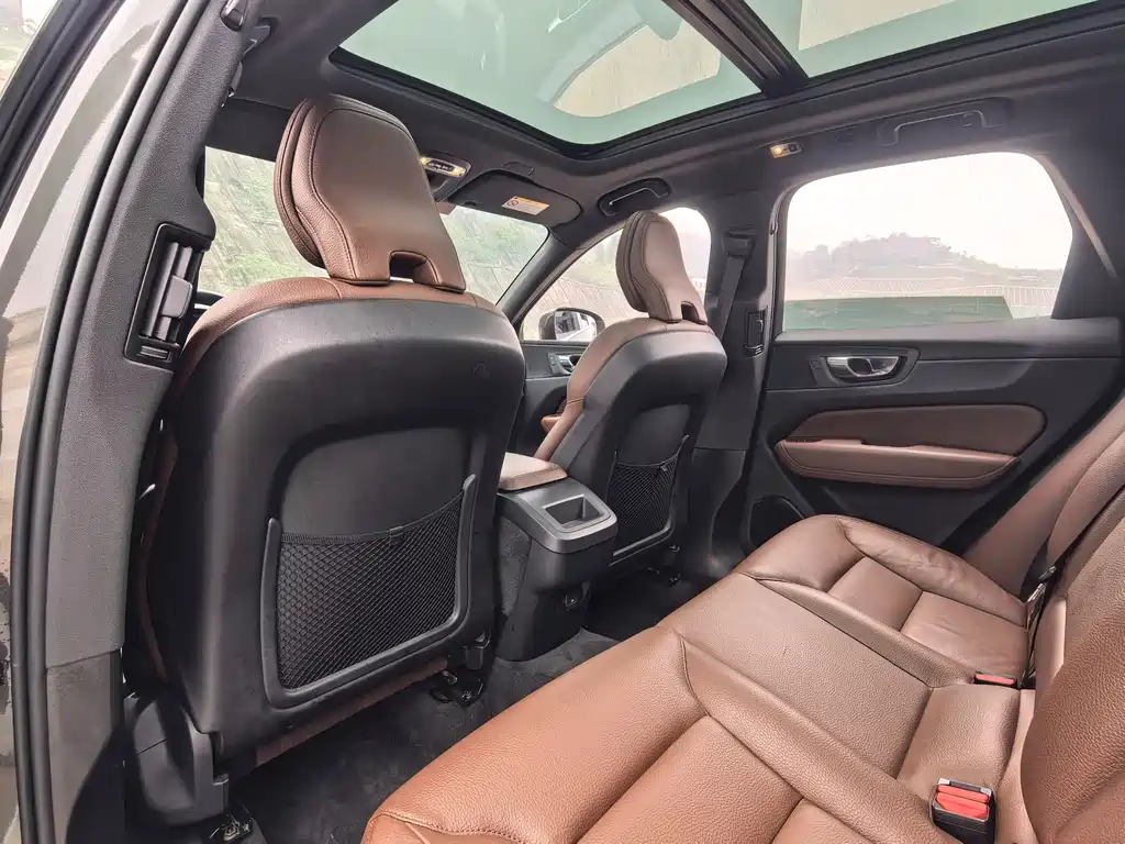 Volvo XC60 — миниатюра 13