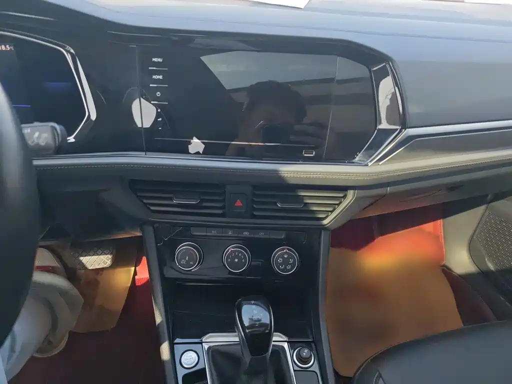 Volkswagen Sagitar — миниатюра 4