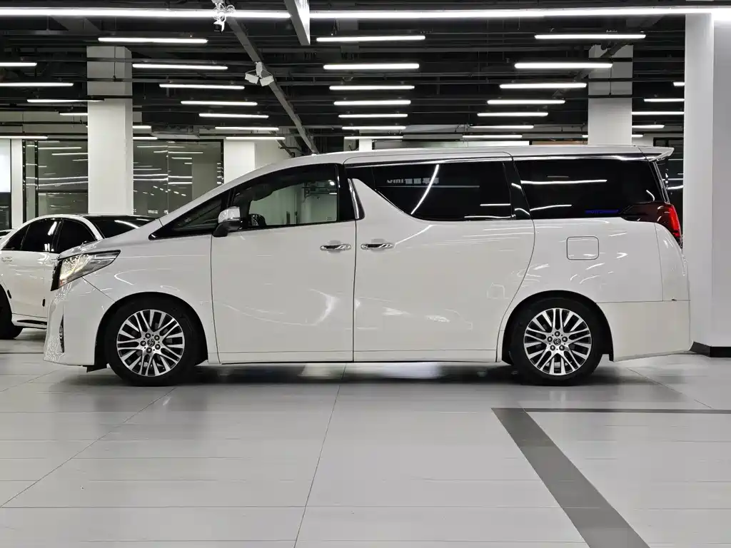Toyota Alphard 2015 3.5L Luxury