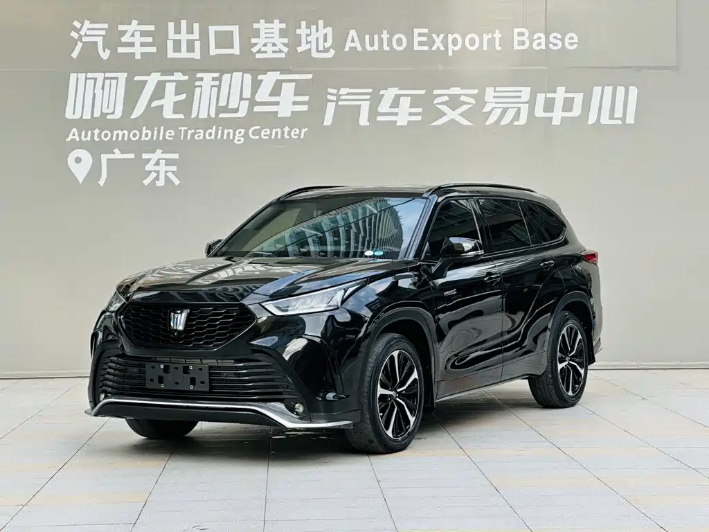 Toyota Crown Kluger