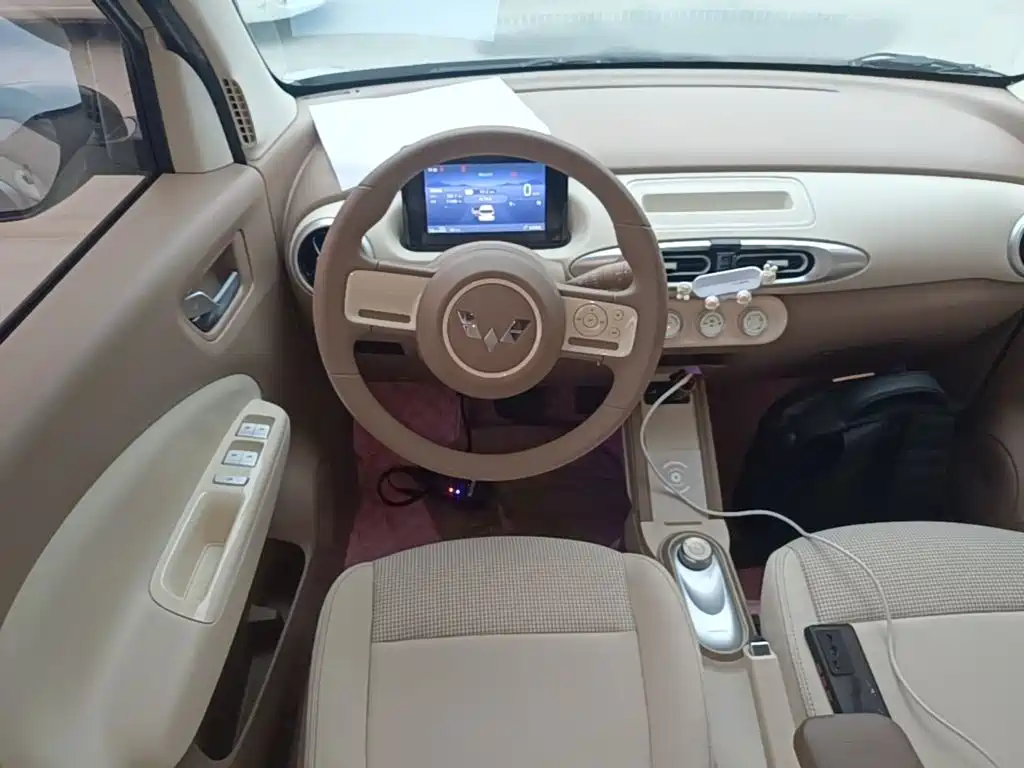 Wuling MINIEV — миниатюра 11