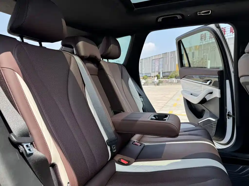 Geely Xingyue L — миниатюра 23