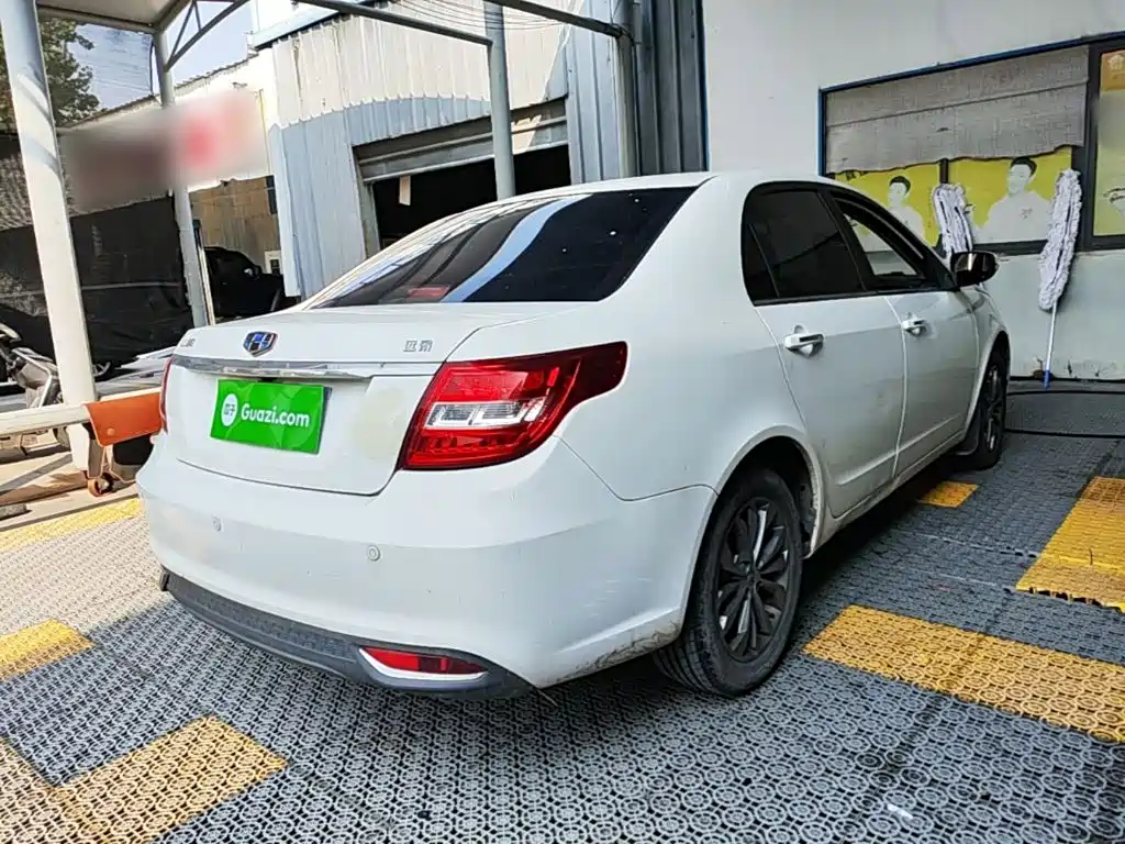 Geely Vision — миниатюра 7