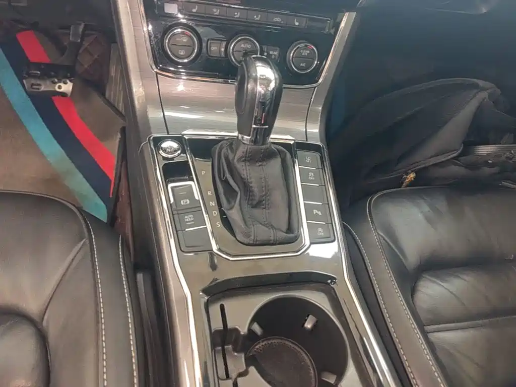 Volkswagen Passat — миниатюра 14