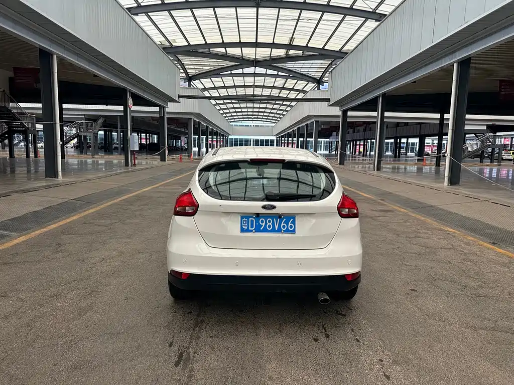 Ford Focus — миниатюра 6
