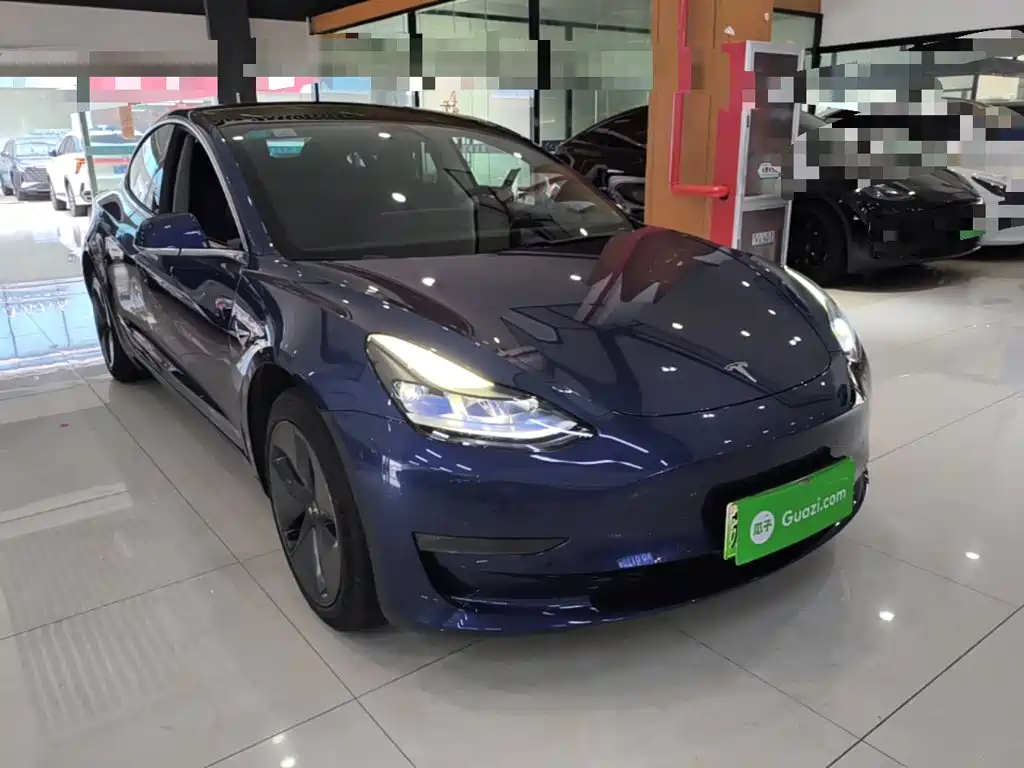 Tesla Model 3 — миниатюра 4