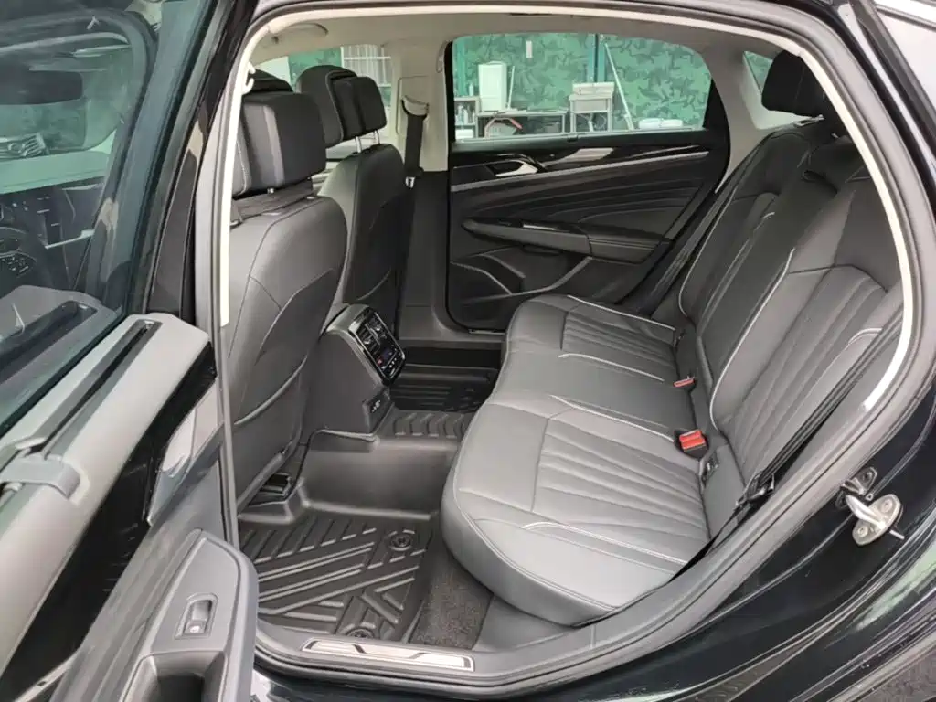 Volkswagen Passat — миниатюра 17