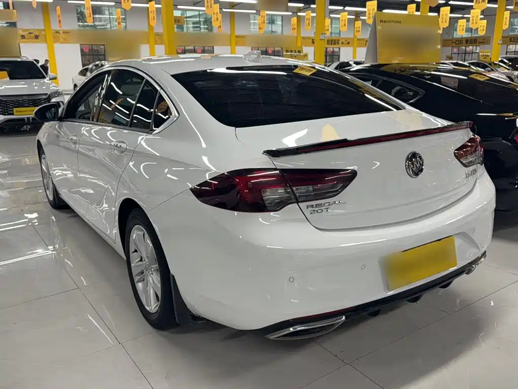 Buick Regal — миниатюра 7