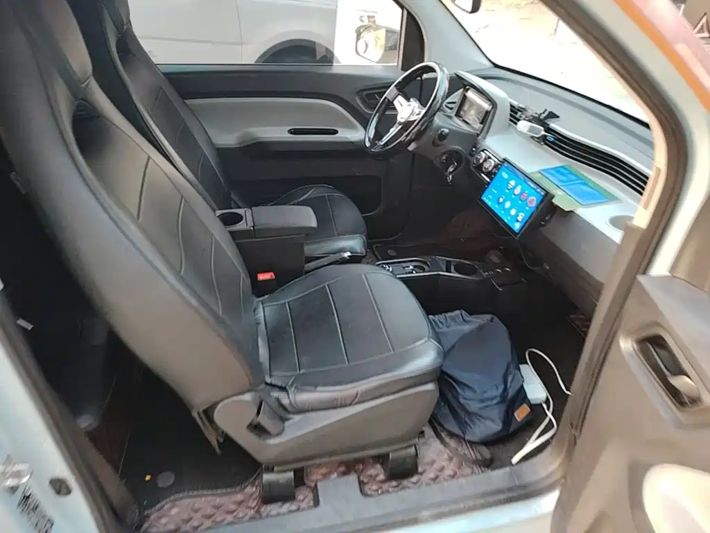 Wuling MINIEV — миниатюра 25