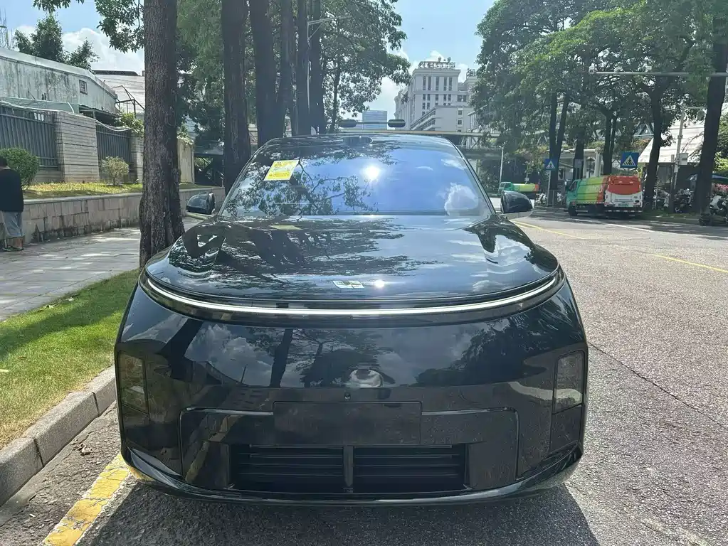 Li Auto Li L8 — миниатюра 2