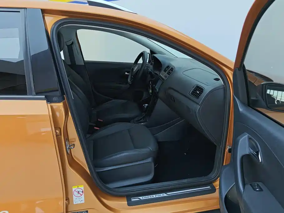 Volkswagen Polo — миниатюра 8