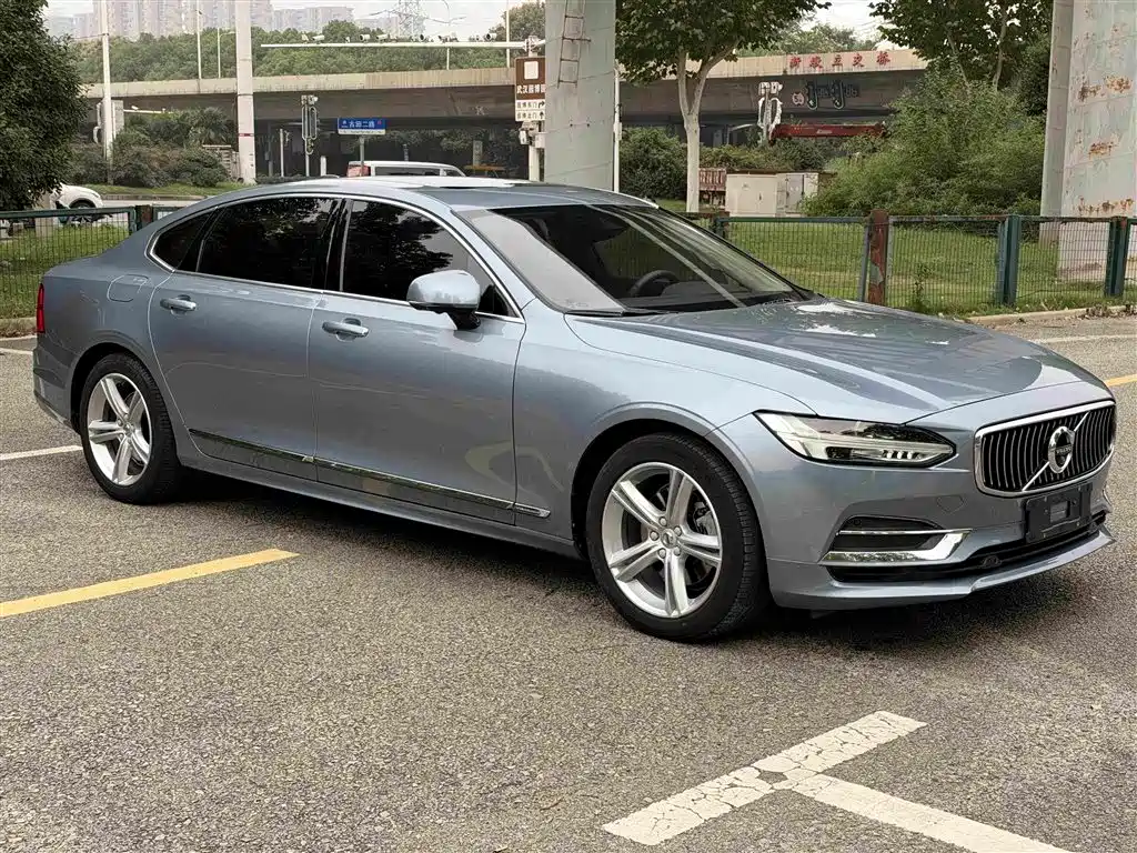 Volvo S90 — миниатюра 12