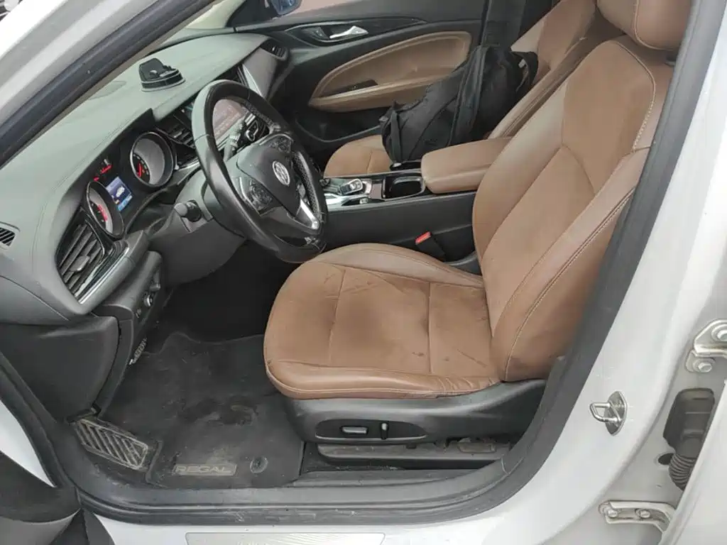 Buick Regal — миниатюра 15
