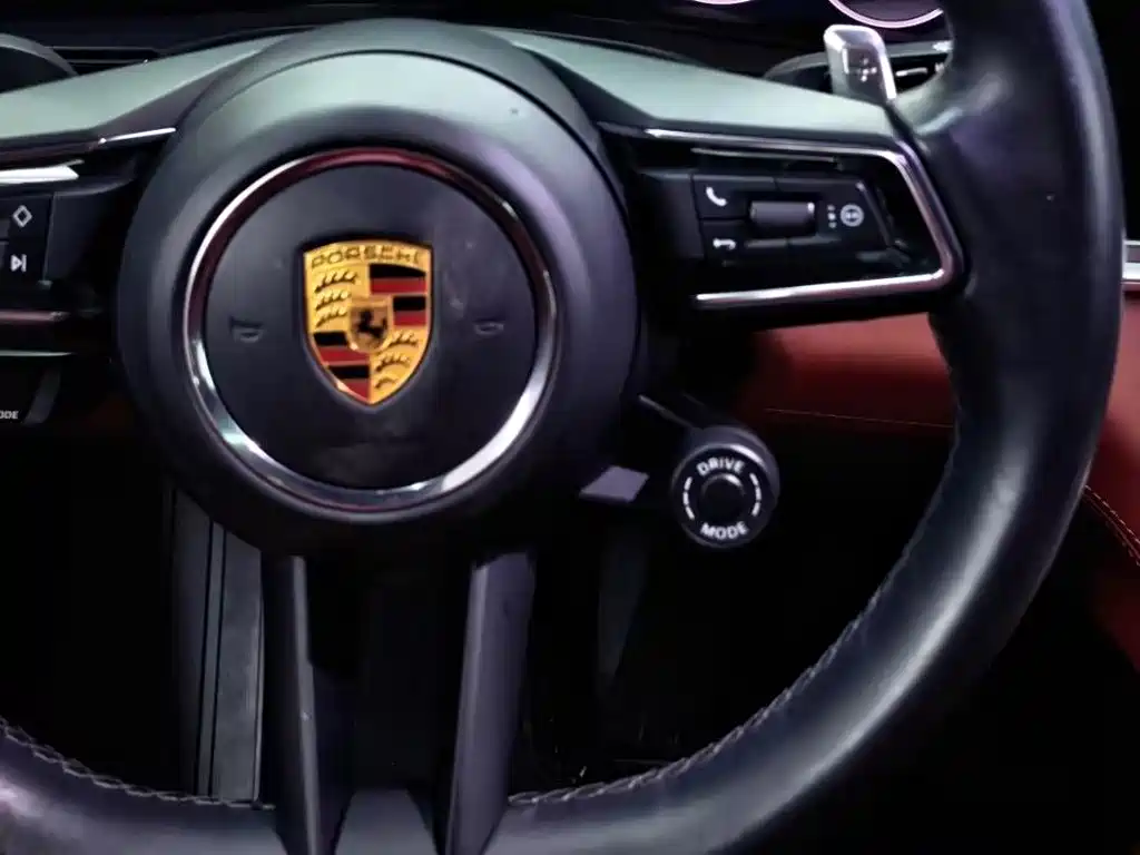 Porsche Panamera — миниатюра 7