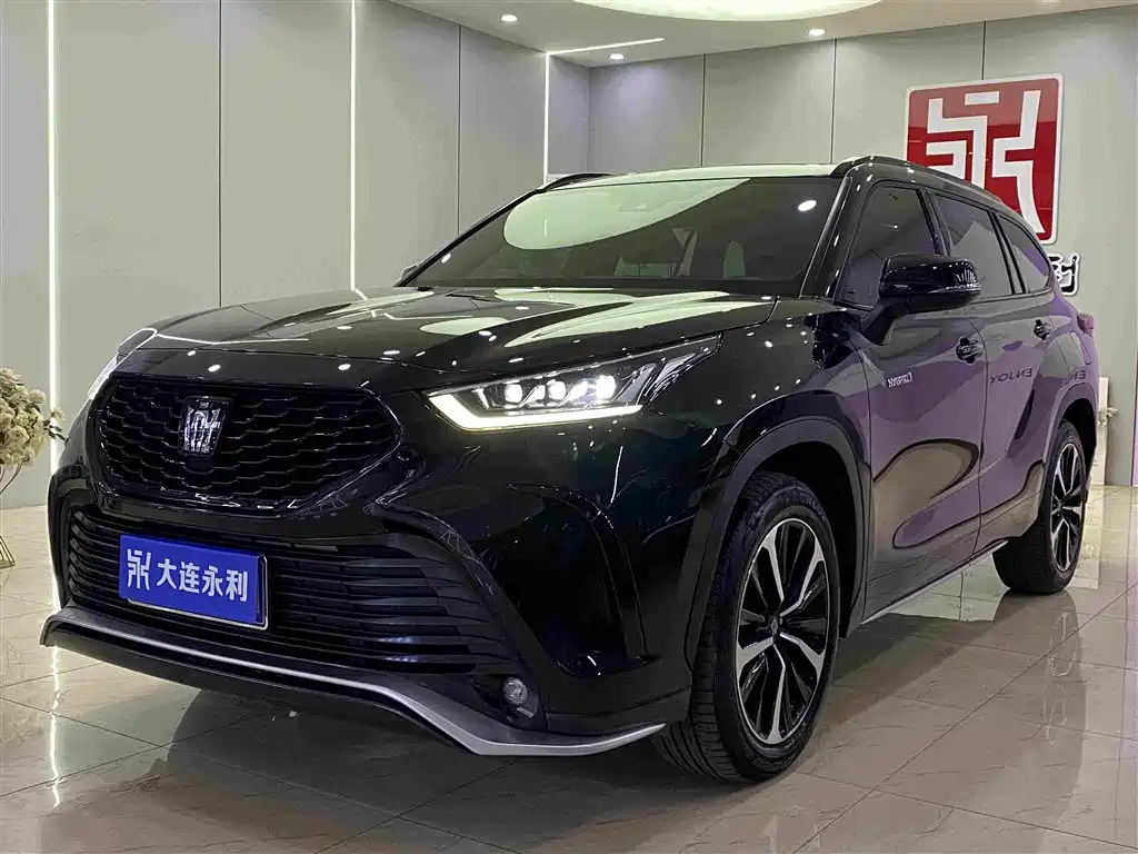 Toyota Crown Kluger