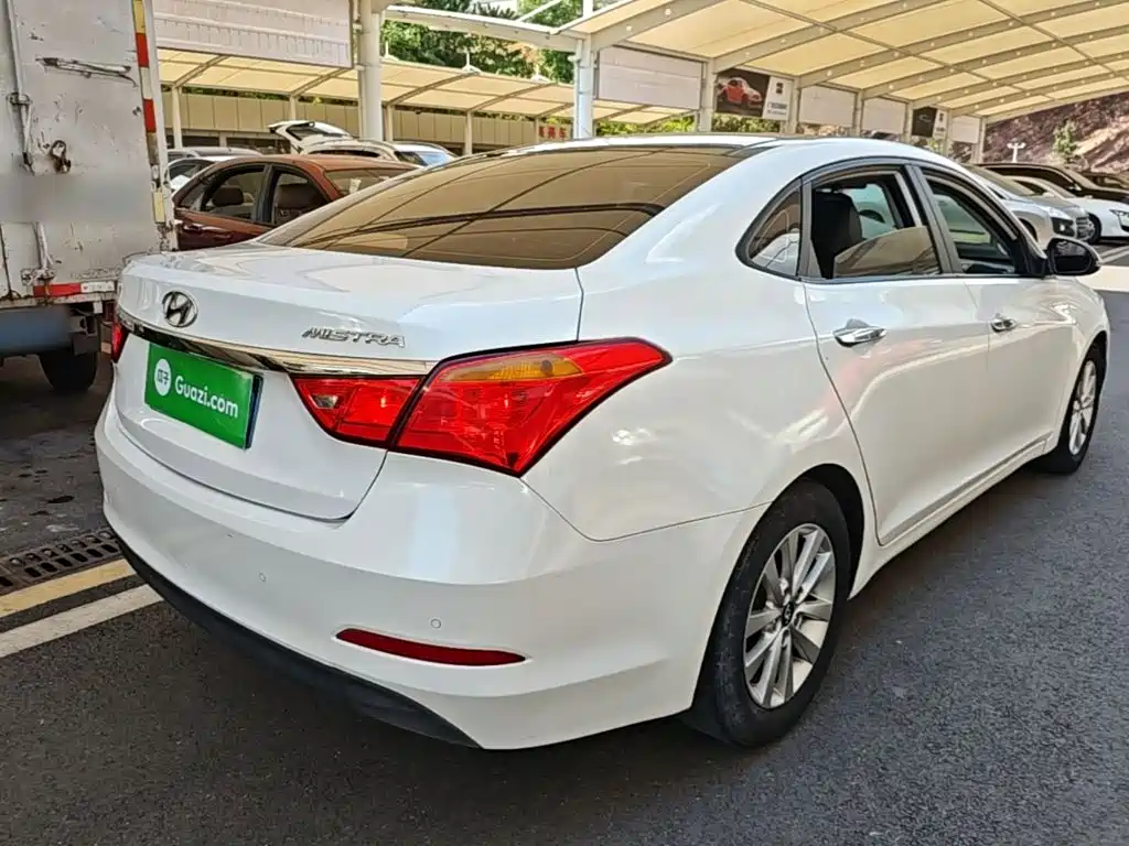 Hyundai Mistra — миниатюра 7