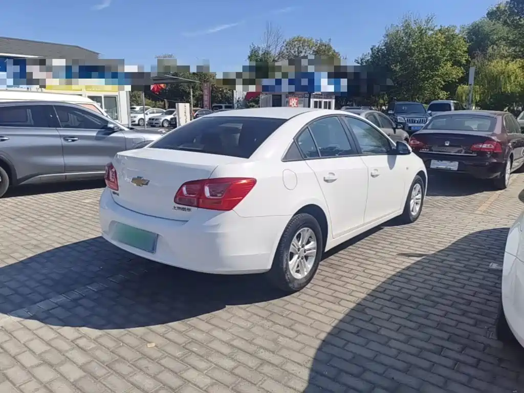 Chevrolet Cruze — миниатюра 7