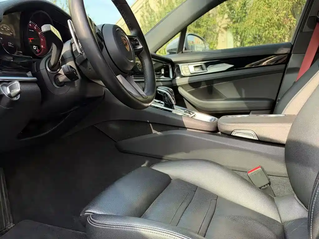 Porsche Panamera — миниатюра 19