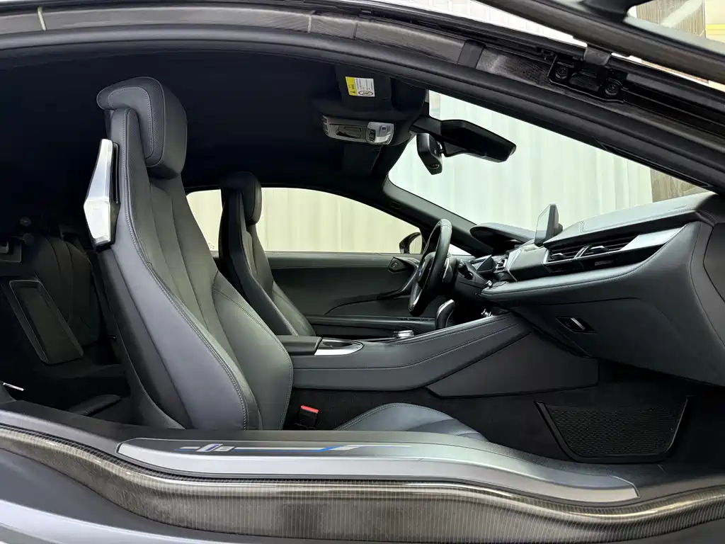 BMW i8 — миниатюра 8