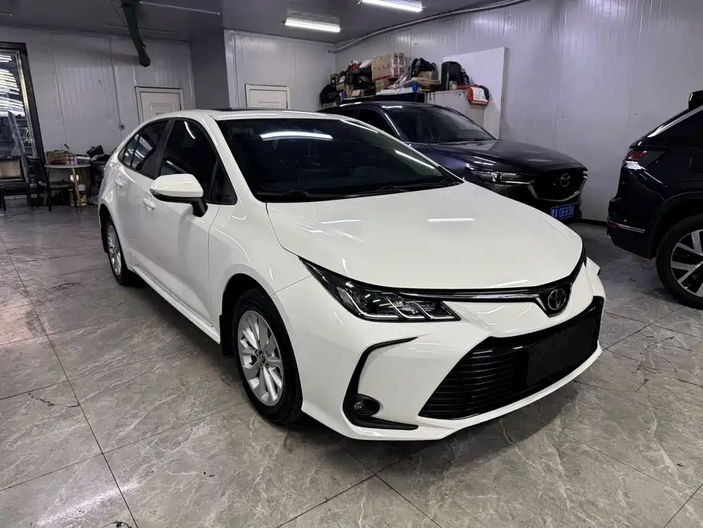 TOYOTA COROLLA