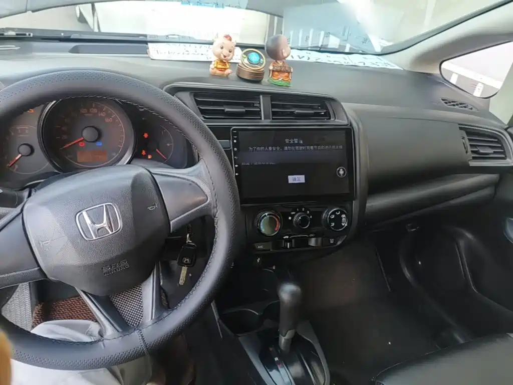 Honda Fit — миниатюра 10