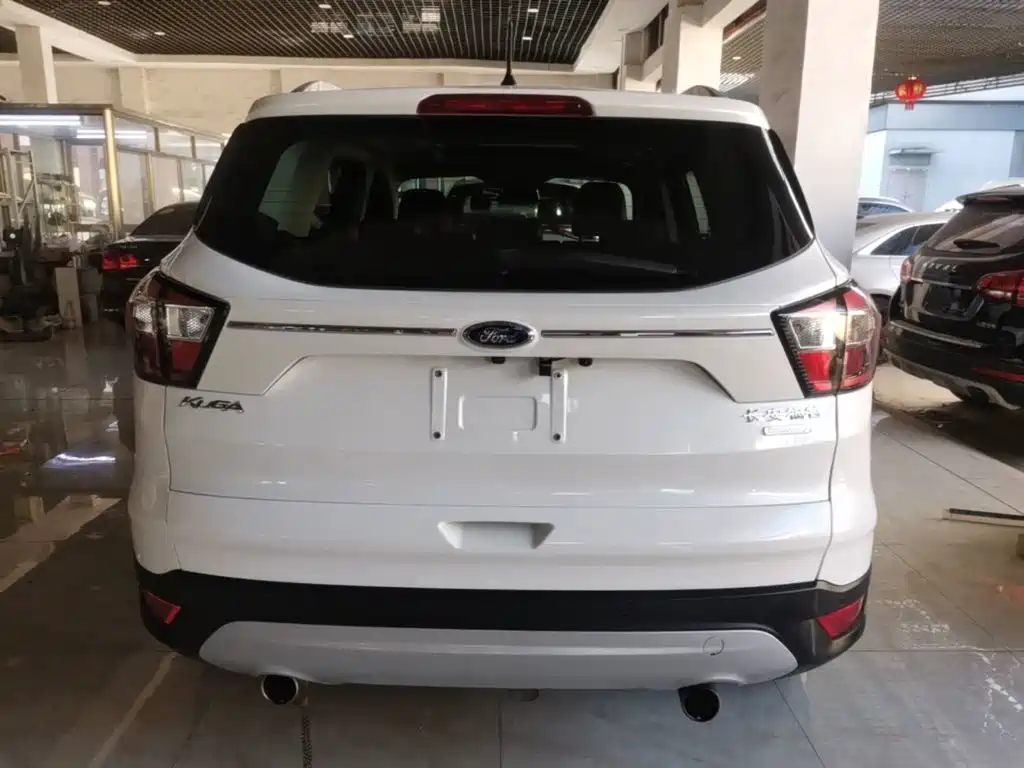Ford Kuga — миниатюра 6