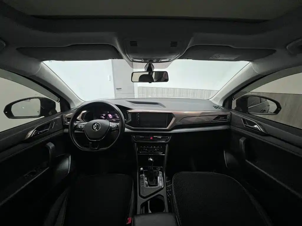 Volkswagen Tharu — миниатюра 7