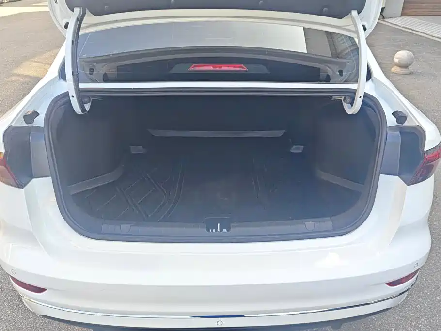 Geely Emgrand — миниатюра 4