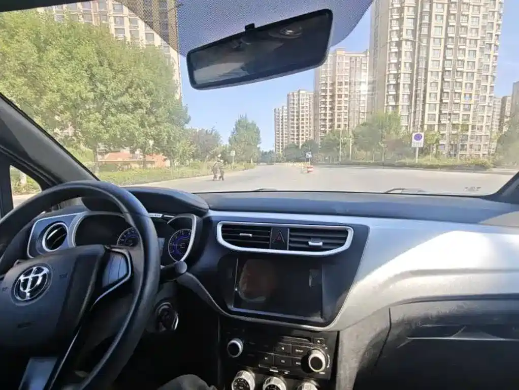 Zhonghua V3 — миниатюра 6